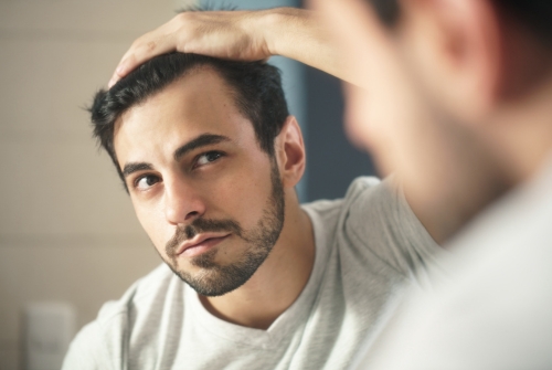 Comprendre la chute de cheveux